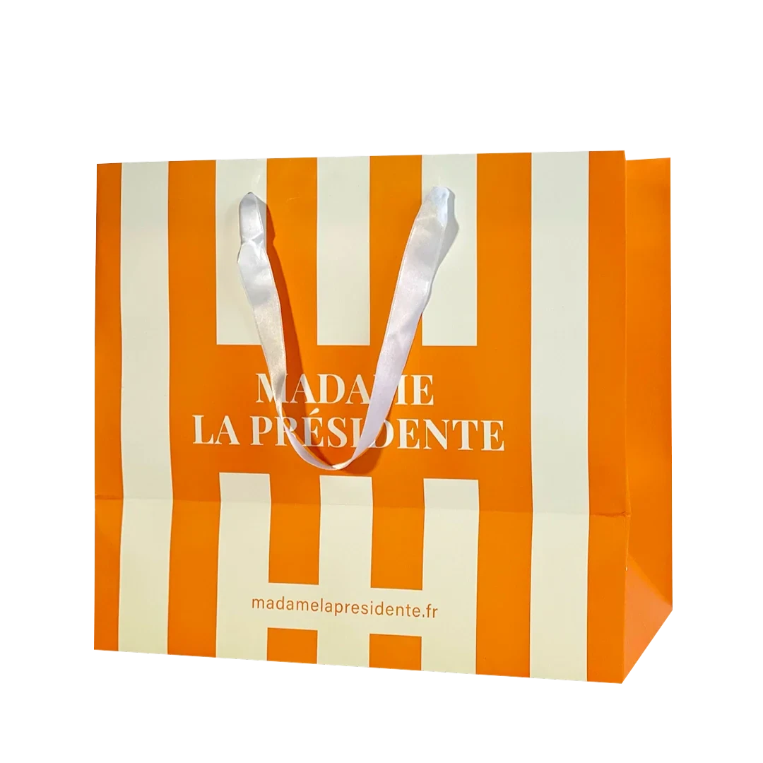 🎁 حقيبة هدايا - كبيرة 🛍️ (خصم 100%)
